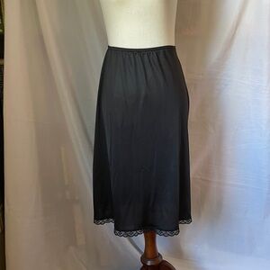 Vintage Warner’s slip skirt, size M
